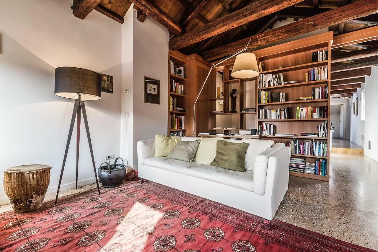 Ca' San Lorenzo 2 Venice 0*,  Italy